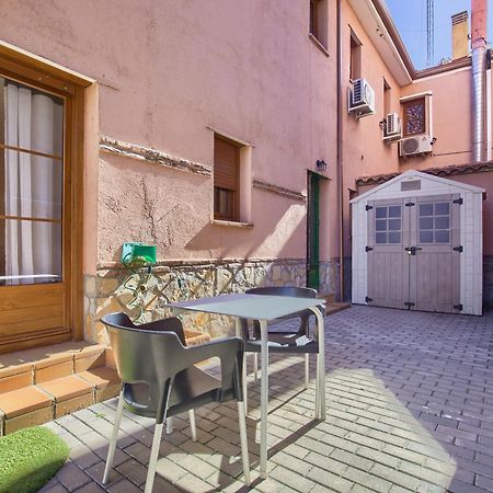 Casona 44 - Apartamento Para 2 Con Wifi, Ac Y Patio Exterior 알칼라데에나레스 외부 사진