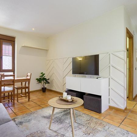 Casona 44 - Apartamento Para 2 Con Wifi, Ac Y Patio Exterior 알칼라데에나레스 외부 사진